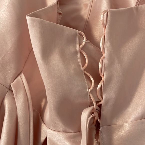 Pink halter dress - Picture 4 of 5